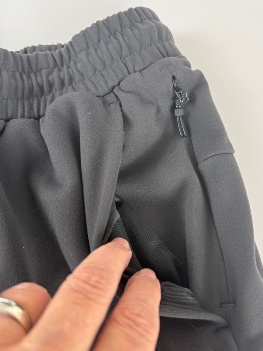 Old Navy Active Powersoft Go Dry Shorts Womens SP Black Stretch Athletic Running - Picture 4 of 10